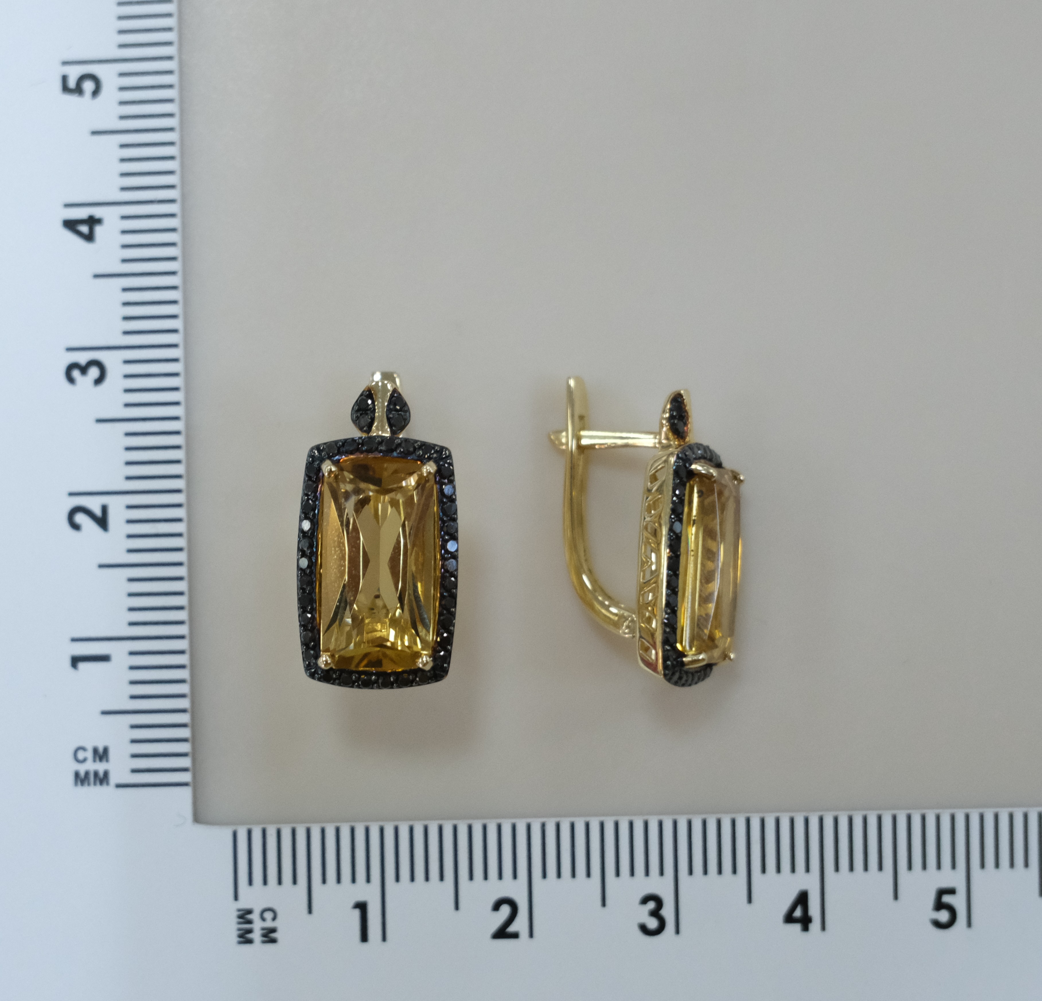 Серьги из желтого золота с цитринами